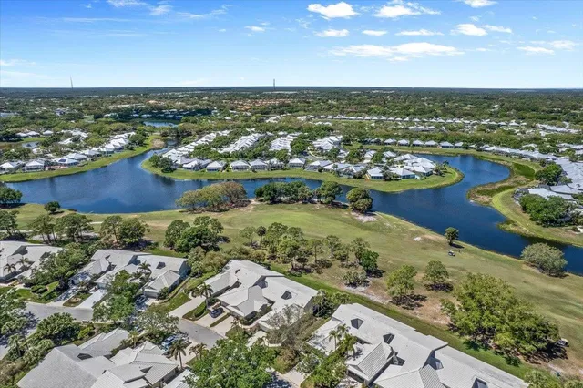 Monarch Country Club Residence photo 31