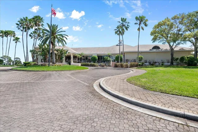 Monarch Country Club Residence photo 42