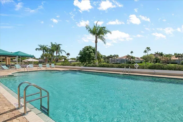 Monarch Country Club Residence photo 47