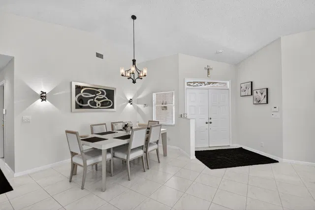 Residence photo 7