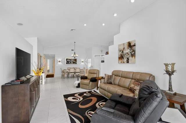 Residence photo 9