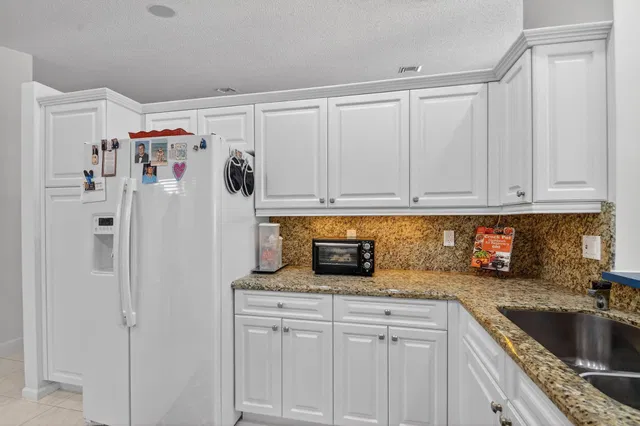 Residence photo 14