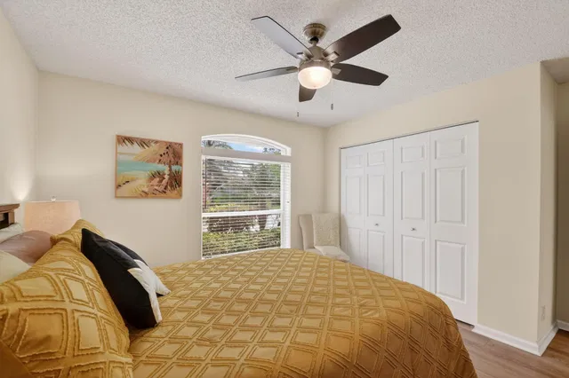Residence photo 33