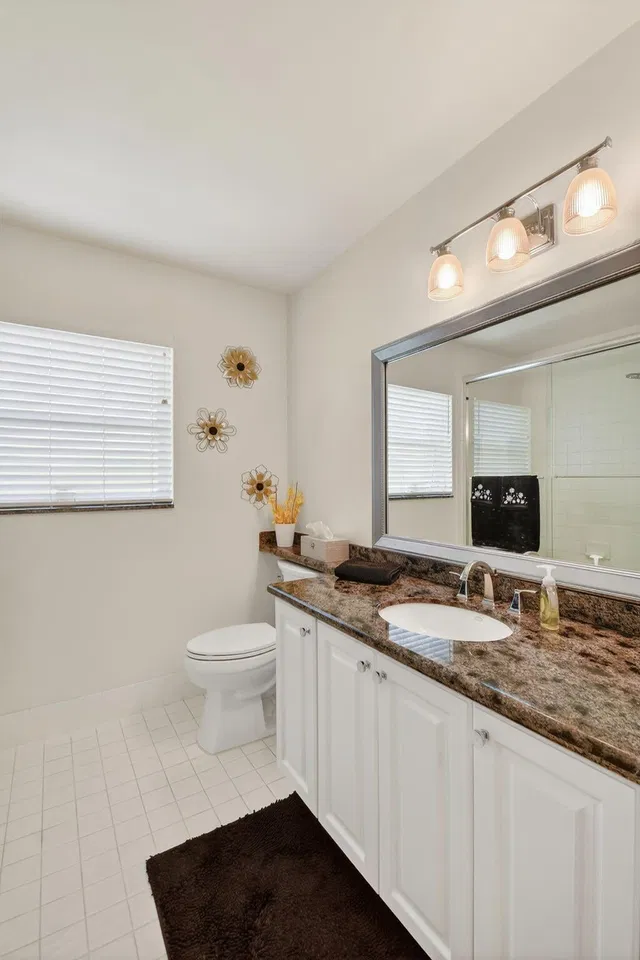 Residence photo 35