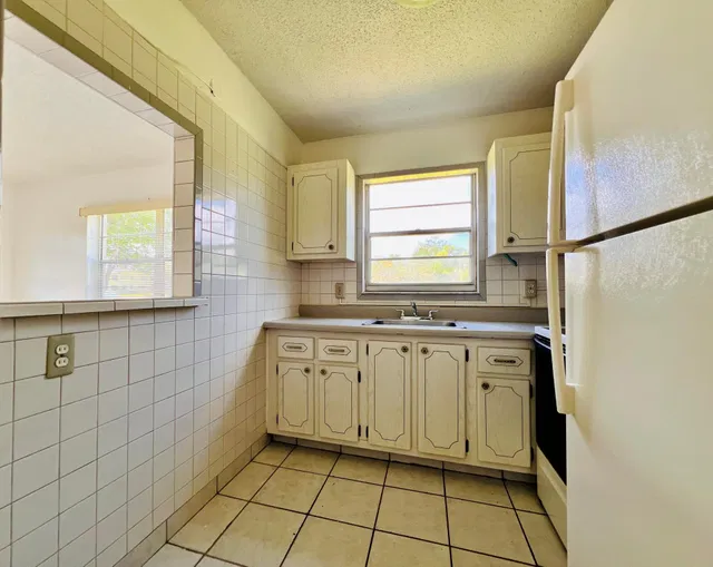 Residence photo 4