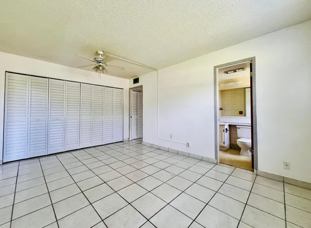 Residence photo 8