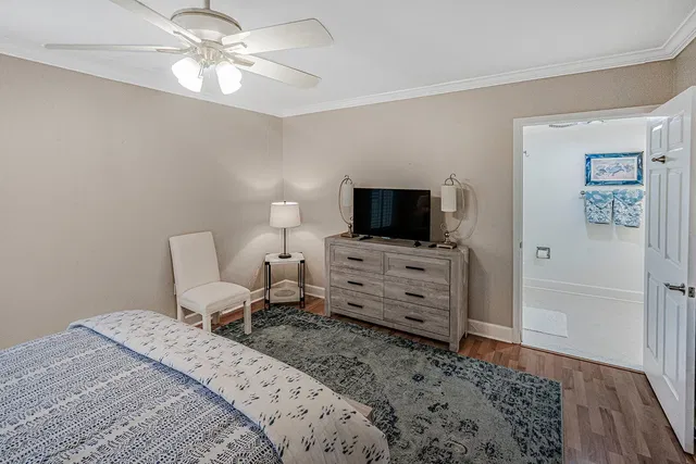 Unit B-13 photo 18