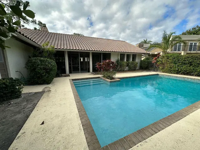  Residence photo 29