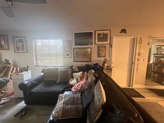 Unit 259 photo 12