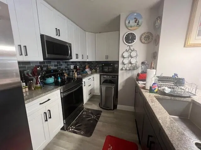 Unit 259 photo 38