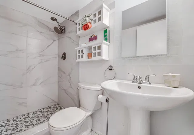 Unit 204 photo 34