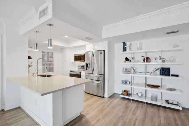 Townsend Place Unit 609 photo 50