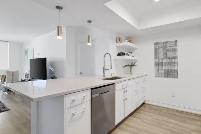 Townsend Place Unit 609 photo 51