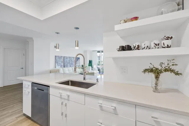 Townsend Place Unit 609 photo 53