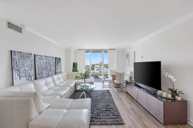 Townsend Place Unit 609 photo 57