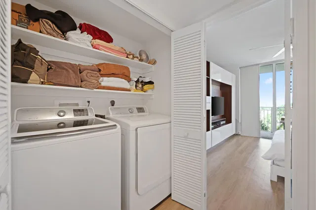Townsend Place Unit 609 photo 72