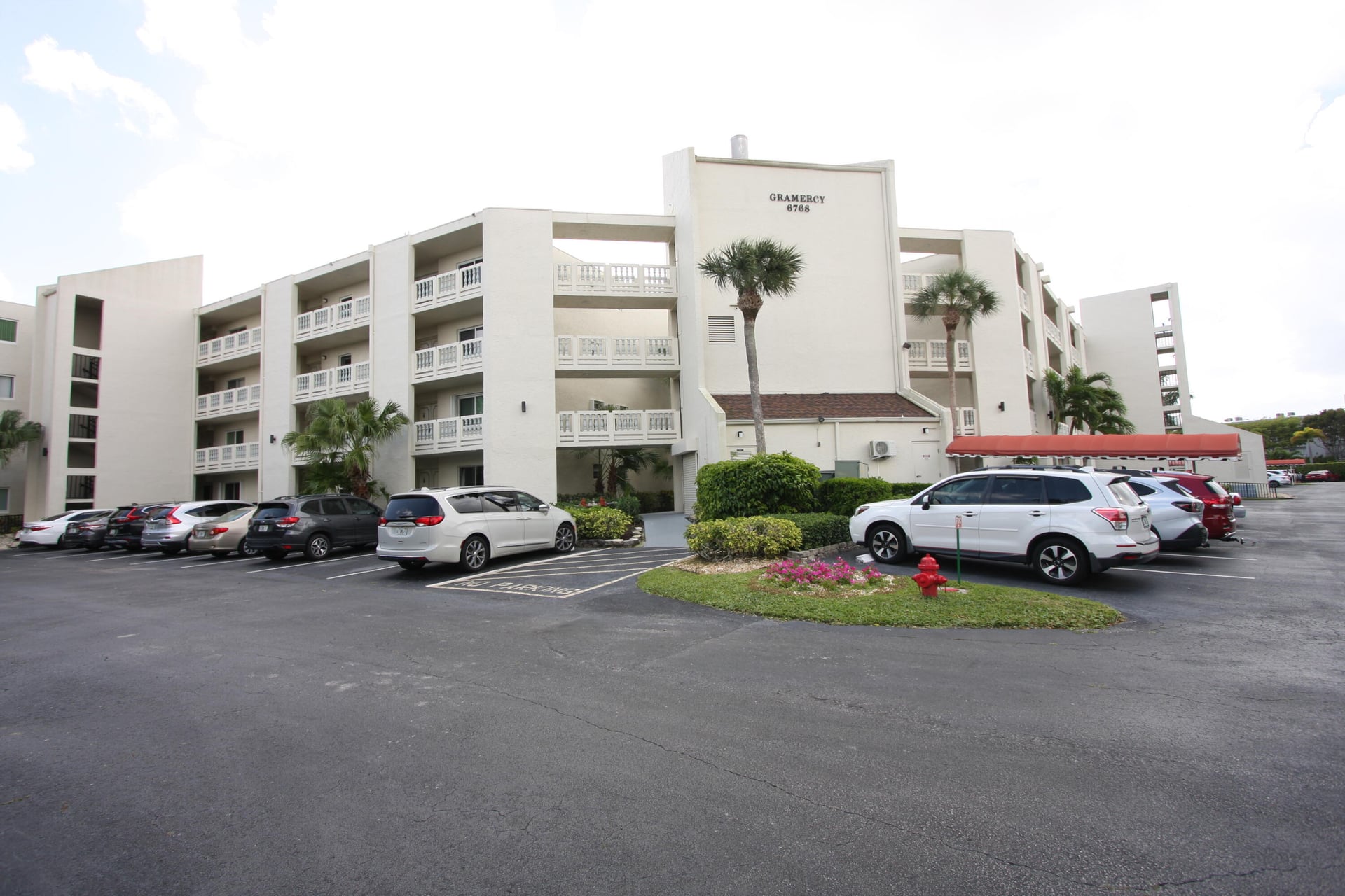 Unit 303 photo 27