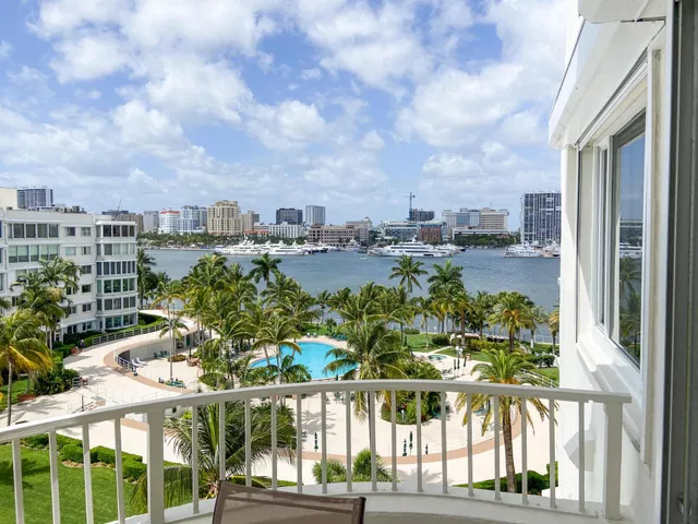 Palm Beach Towers, Palm Beach Unit 610a photo 2