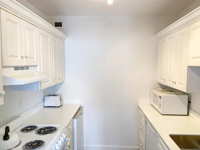 Palm Beach Towers, Palm Beach Unit 610a photo 5