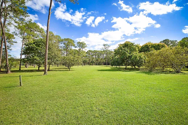  Residence photo 12