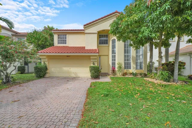 Residence photo 2