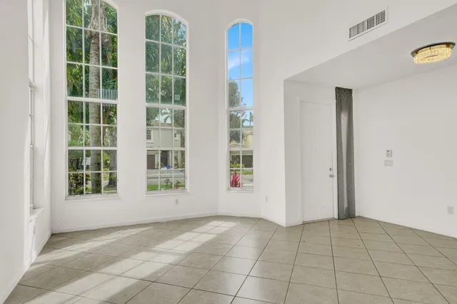 Residence photo 7