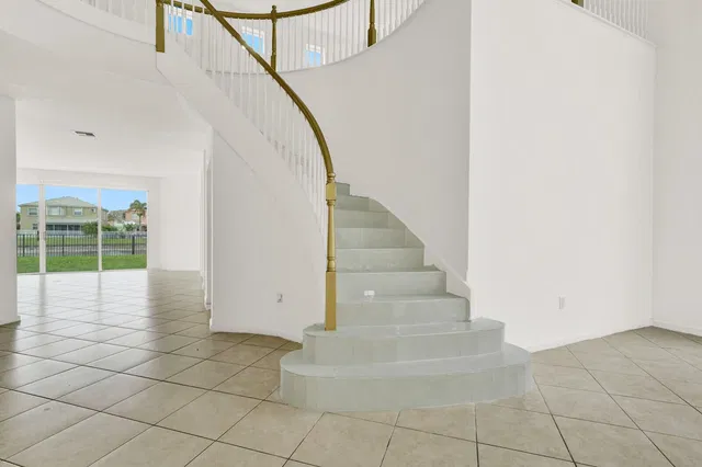 Residence photo 11