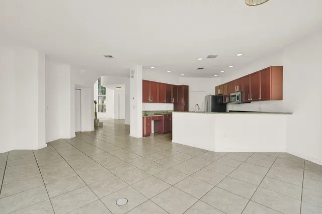 Residence photo 14
