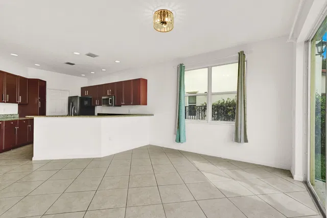 Residence photo 21