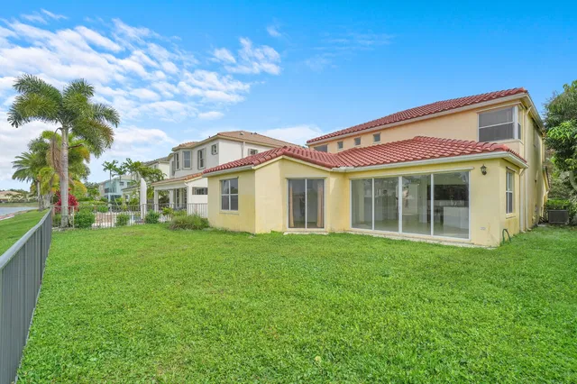 Residence photo 42