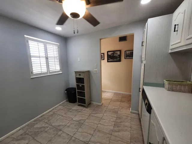  Unit 311 photo 5