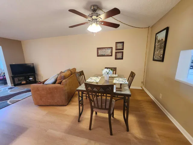  Unit 311 photo 8