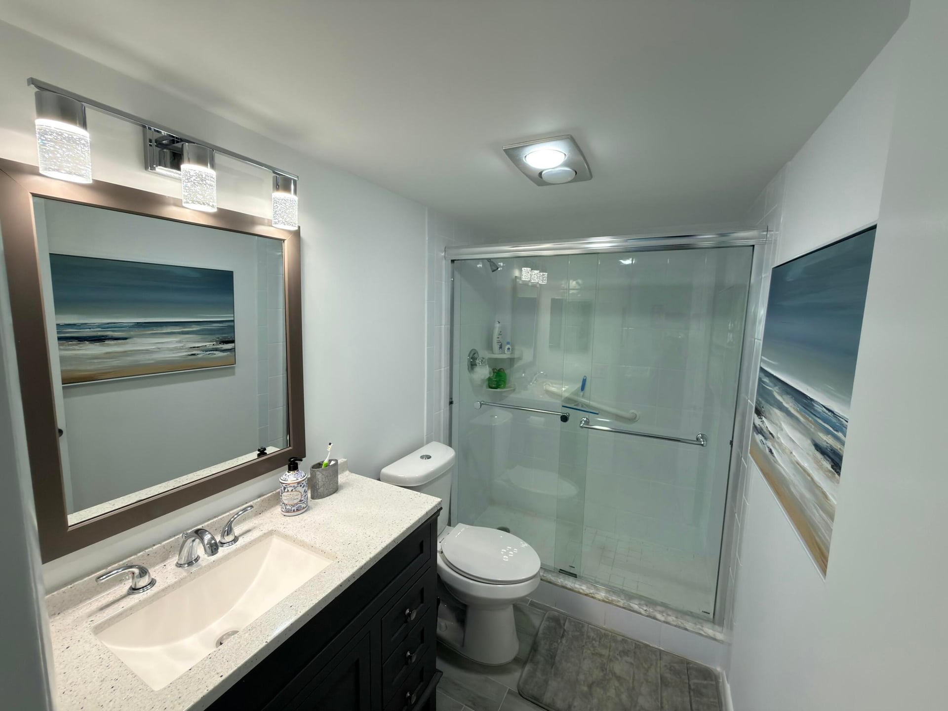 Unit 208 photo 9