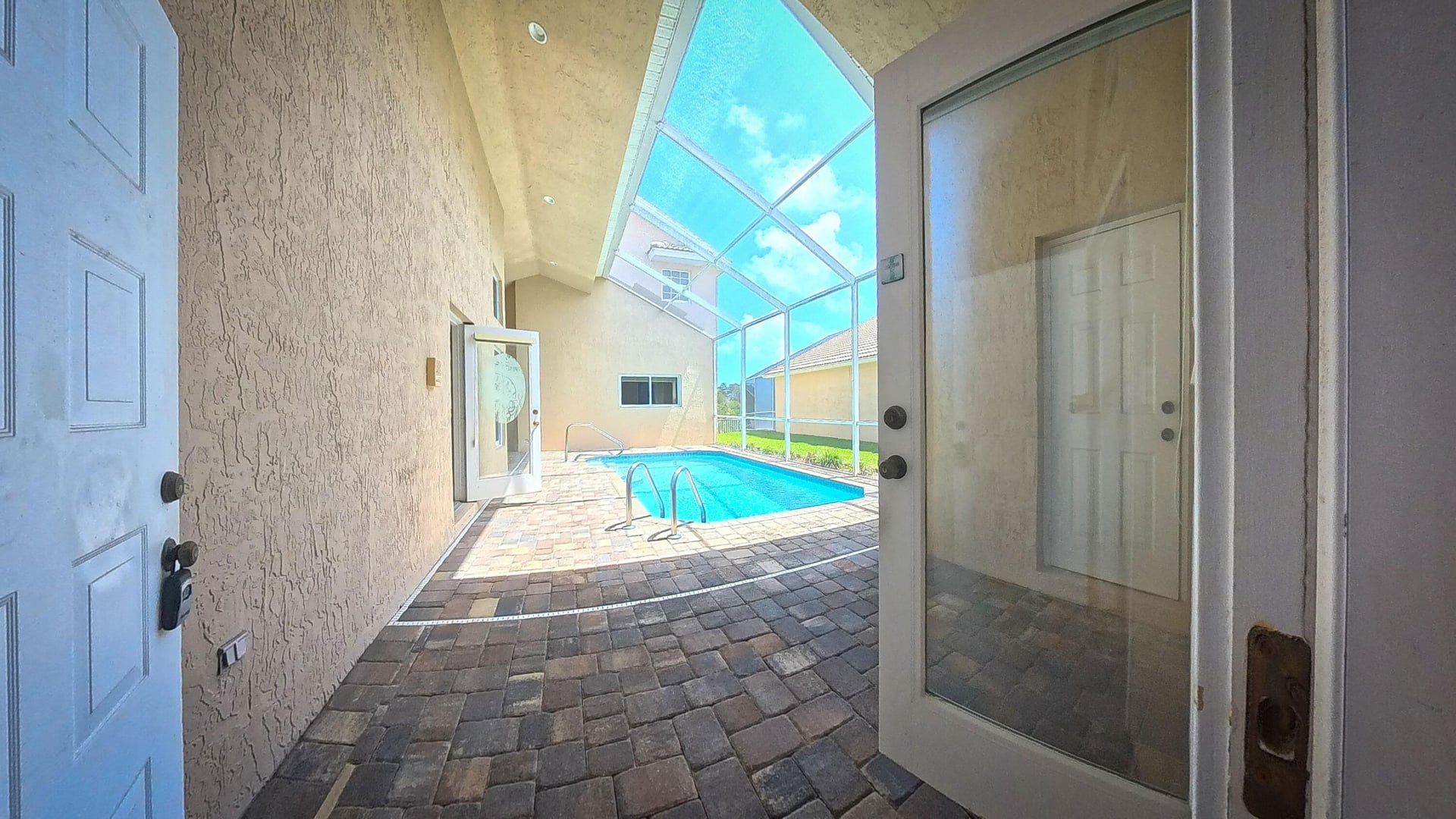 Residence photo 6