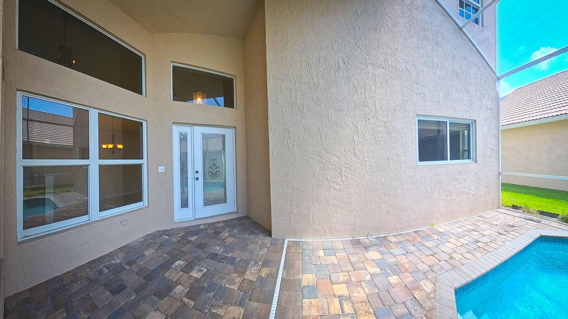 Residence photo 12