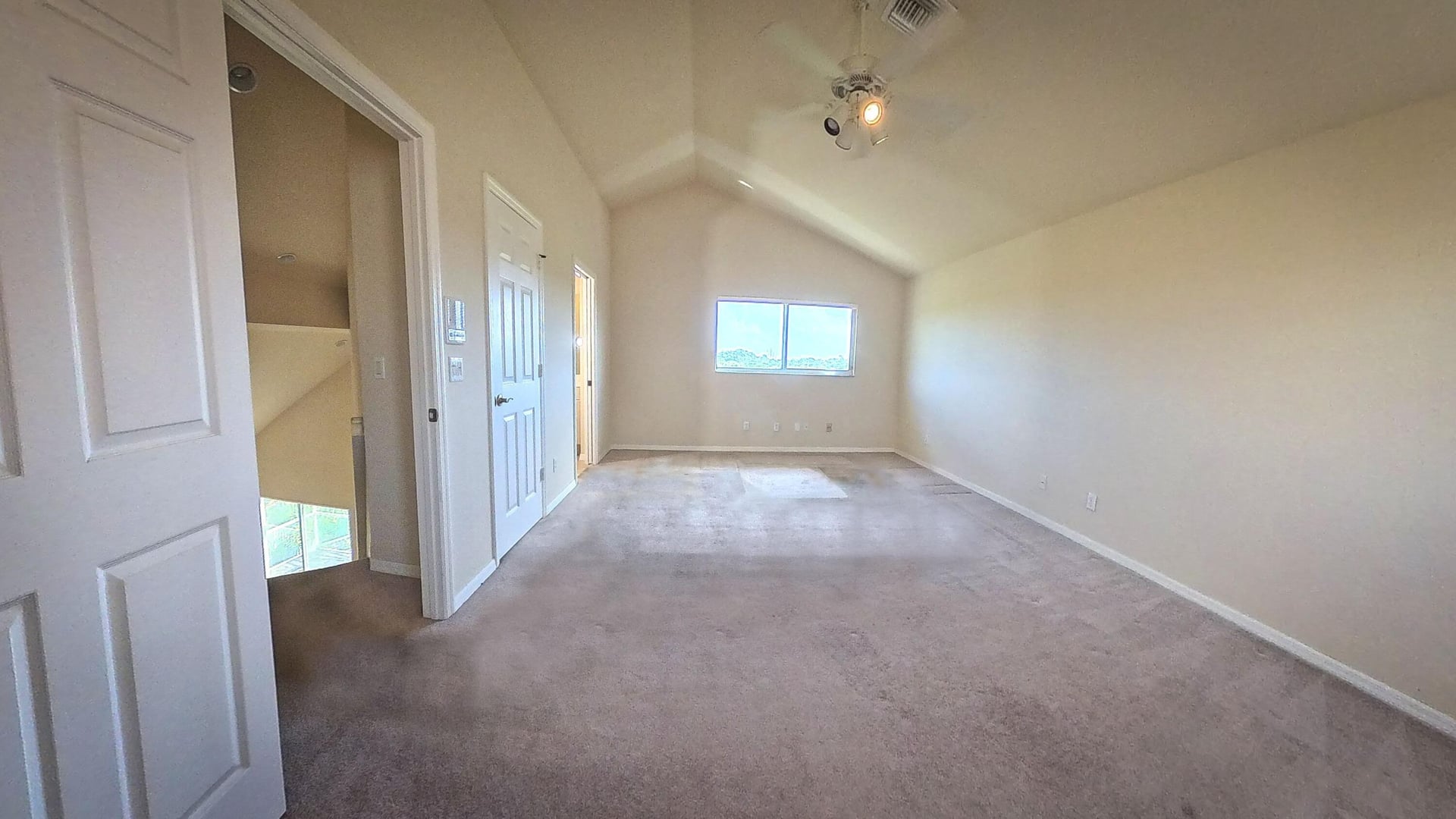 Residence photo 30