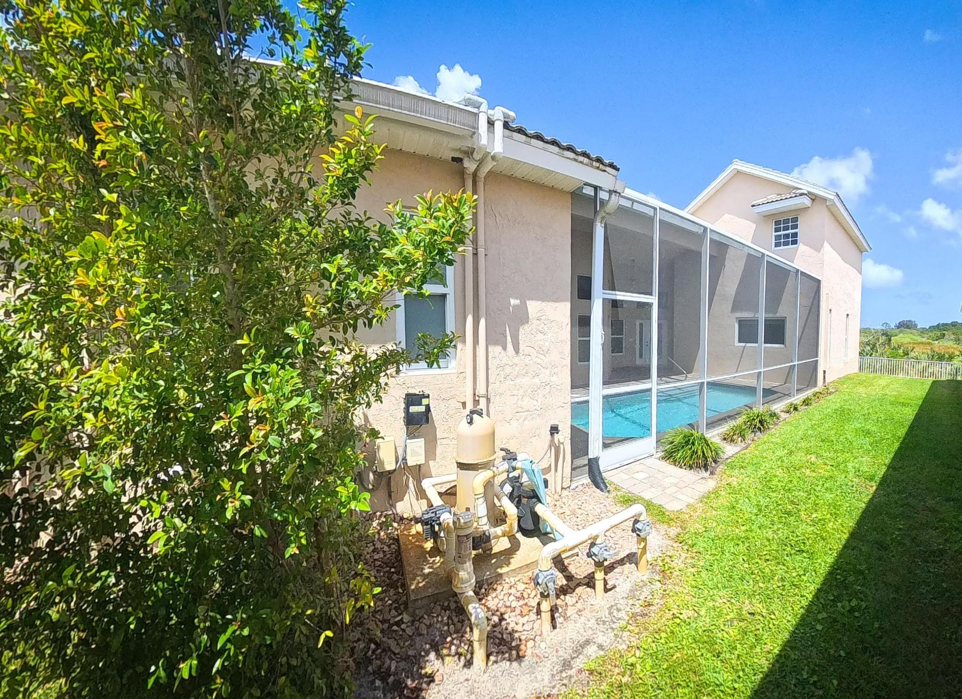 Residence photo 32