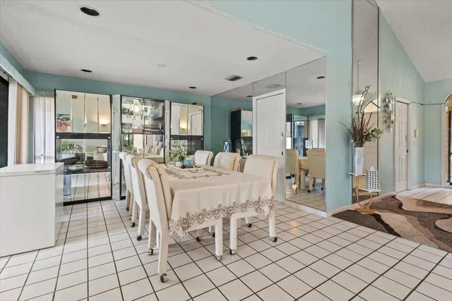 Eastpointe Country Club Residence photo 55