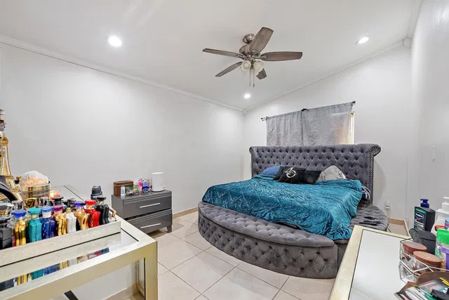 Residence photo 10