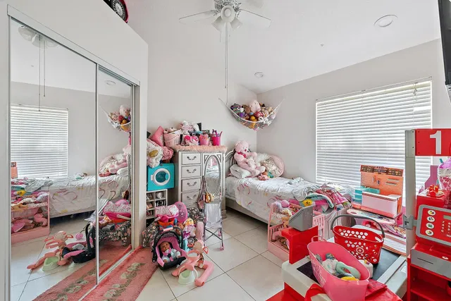 Residence photo 14