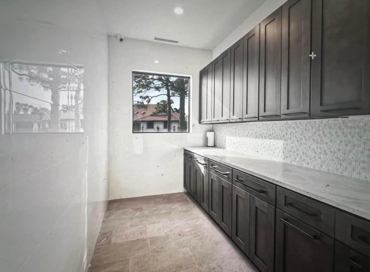 Paddock Park Unit Stalls photo 7