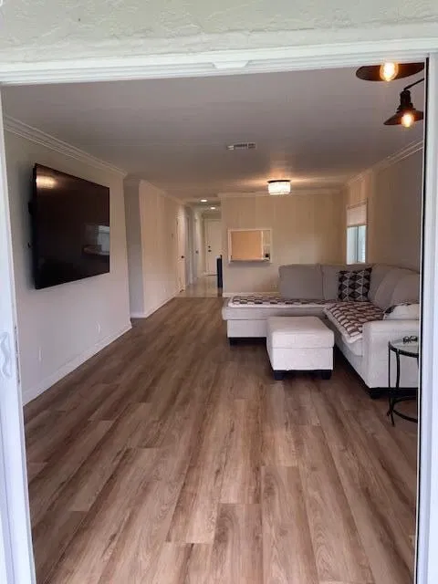 Residence photo 2