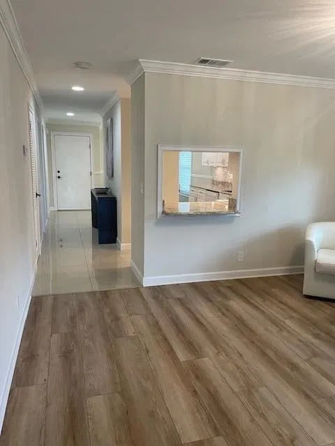 Residence photo 6