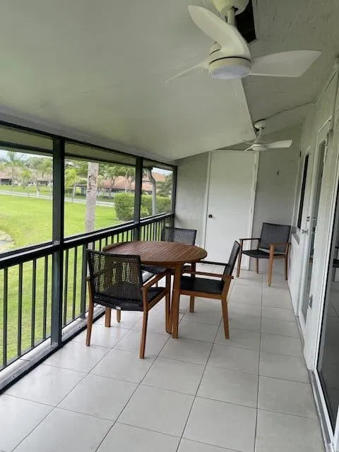 Residence photo 32