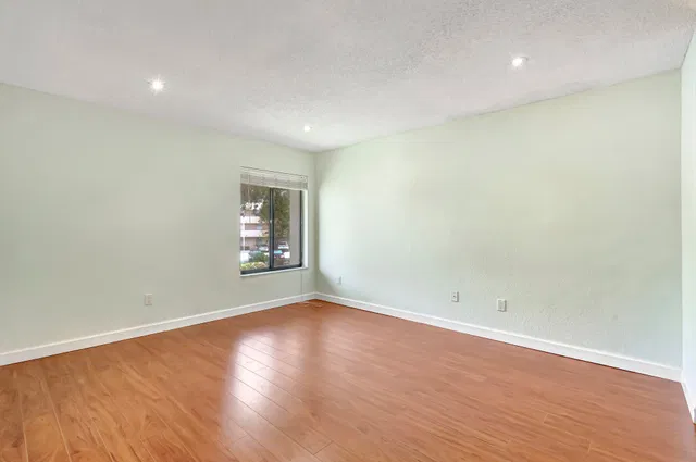  Unit 207 photo 11