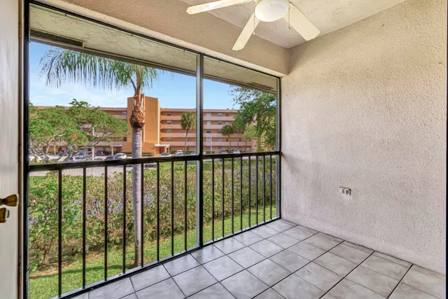  Unit 207 photo 18