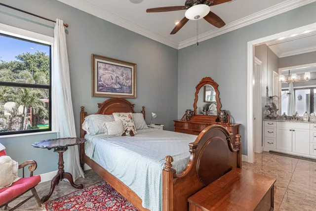 Residence photo 33