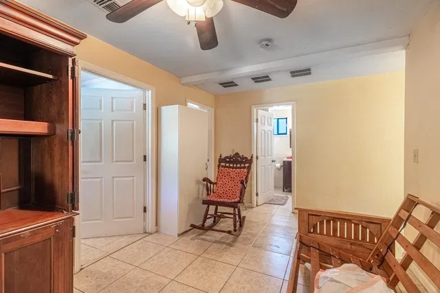 Residence photo 71