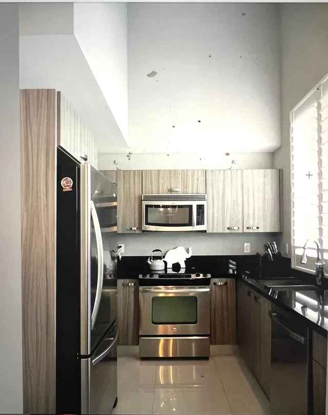 Unit 102 photo 6