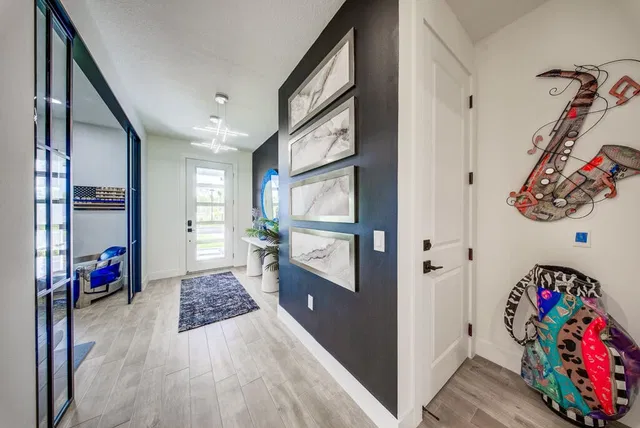 Residence photo 11